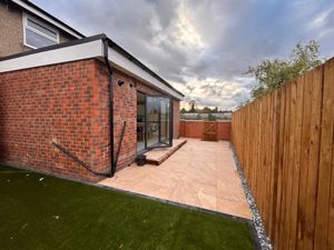 Photo 19- click for photo gallery